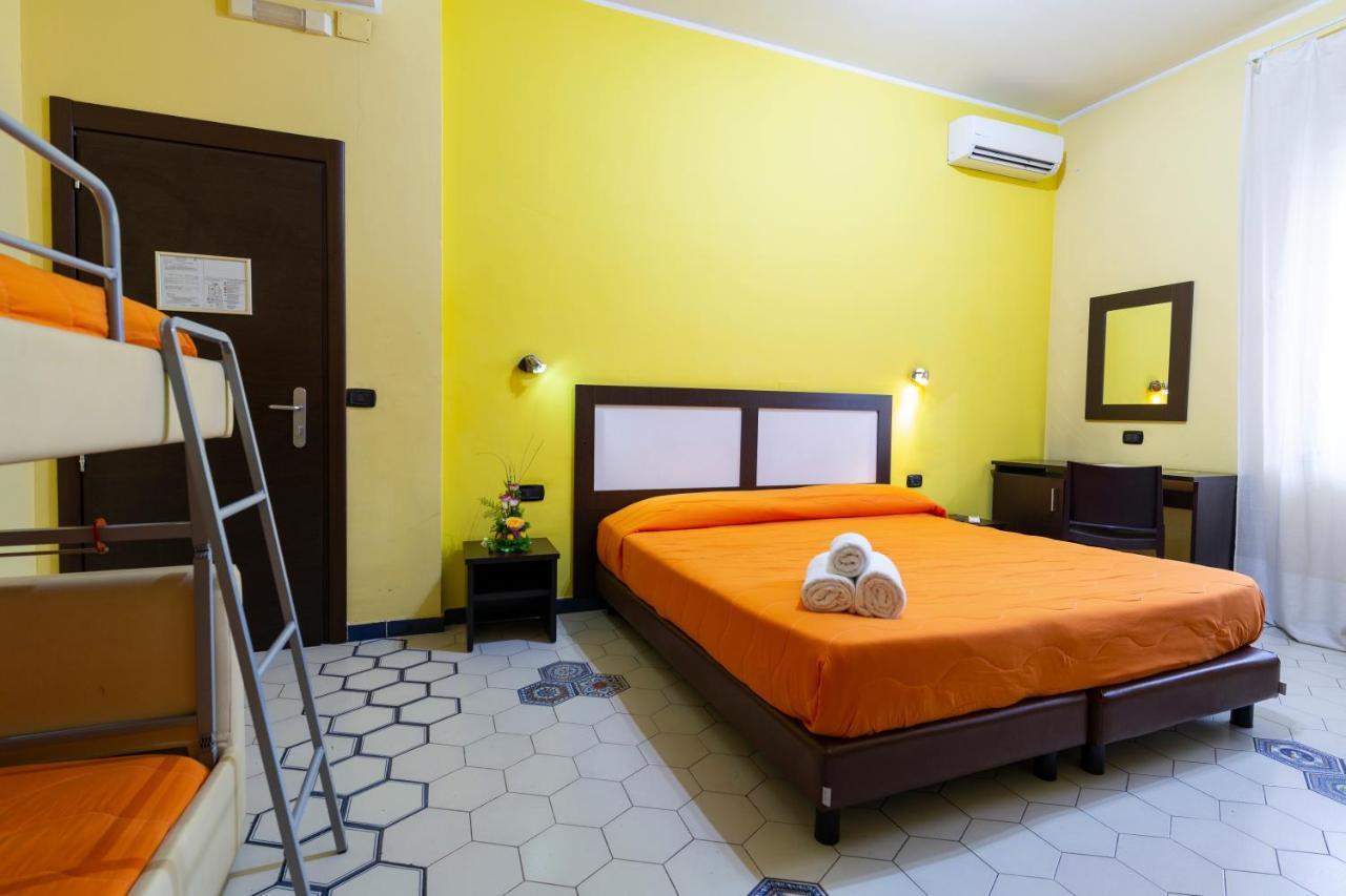 Hotel Del Sole ปอมเปอี ภายนอก รูปภาพ