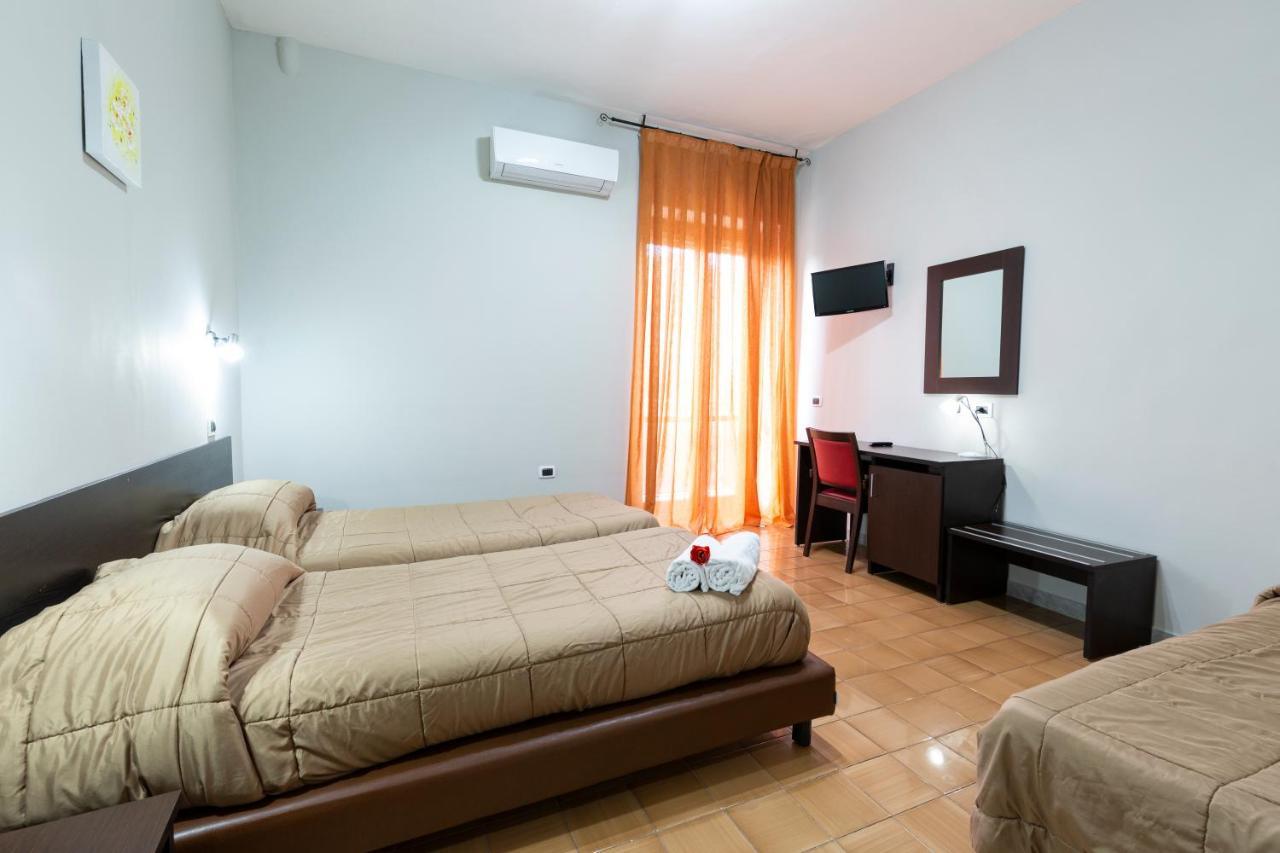 Hotel Del Sole ปอมเปอี ภายนอก รูปภาพ