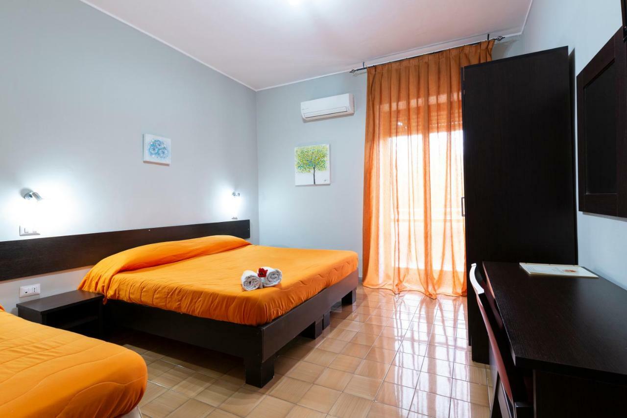 Hotel Del Sole ปอมเปอี ภายนอก รูปภาพ
