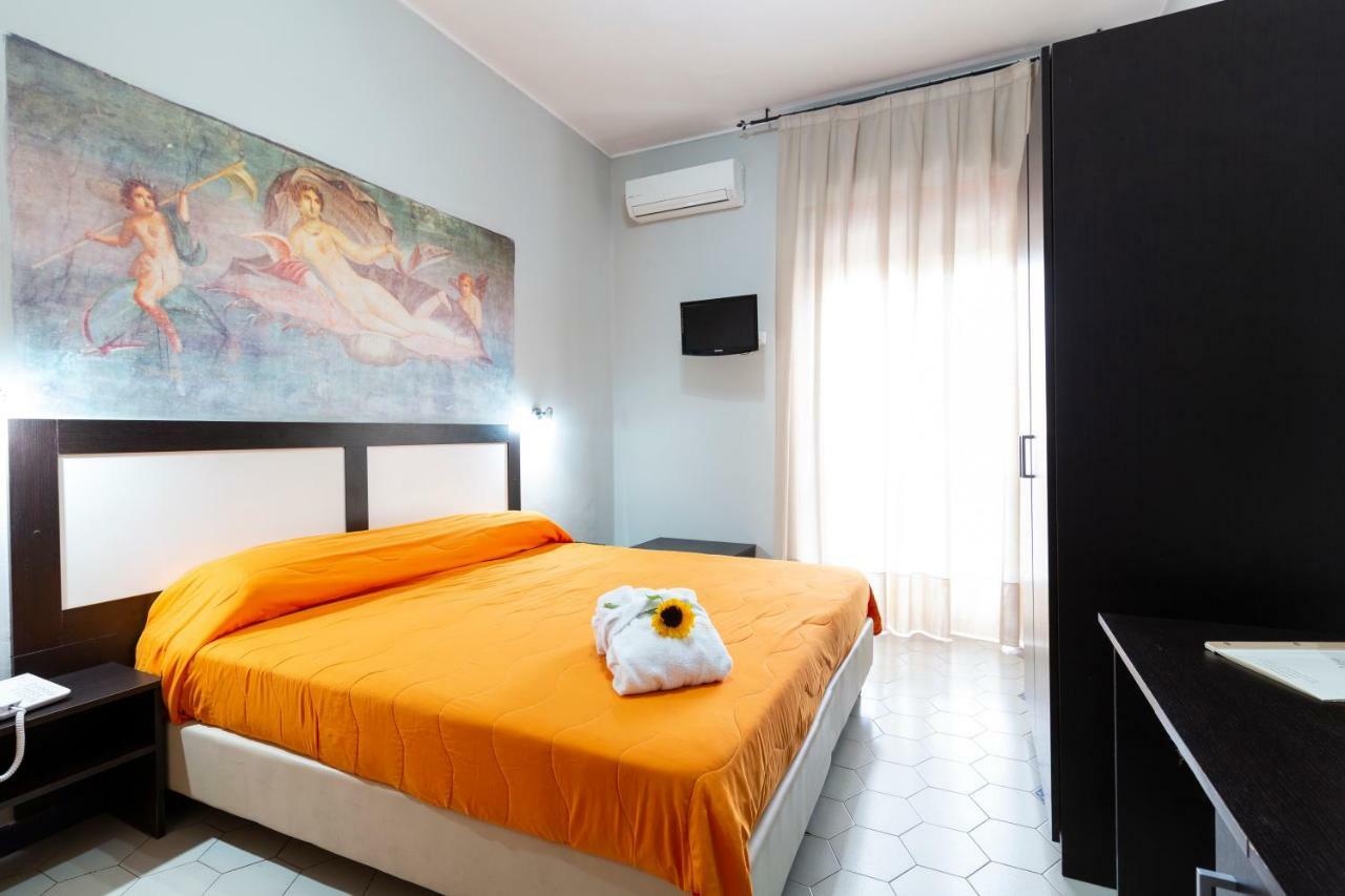 Hotel Del Sole ปอมเปอี ภายนอก รูปภาพ